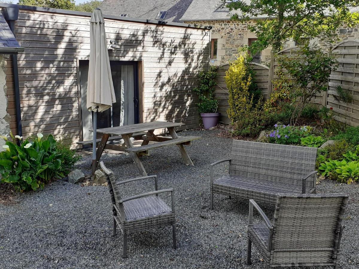 Вилла Breton Stone House In Saint Gilles Les Bois Экстерьер фото