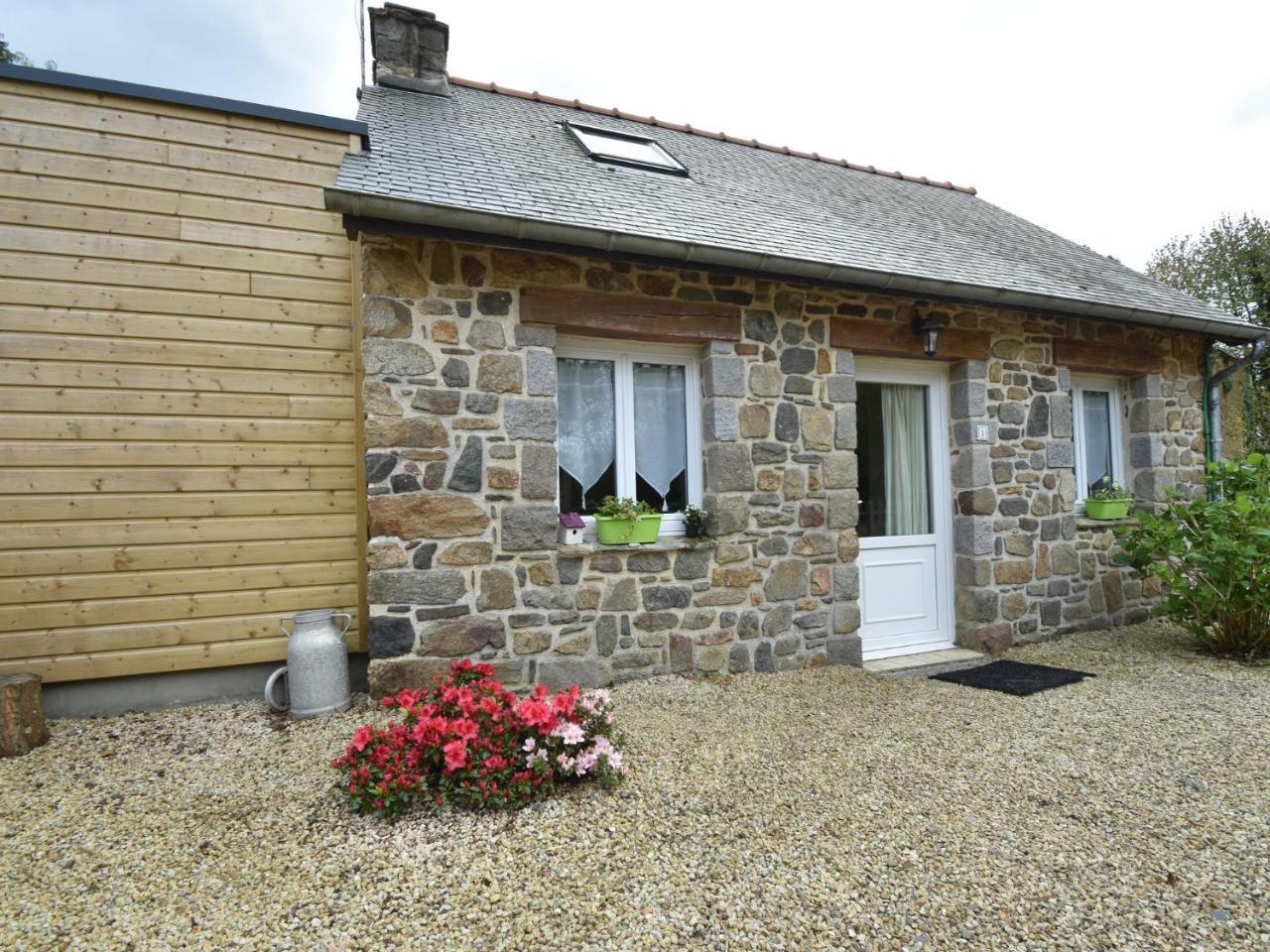 Вилла Breton Stone House In Saint Gilles Les Bois Экстерьер фото