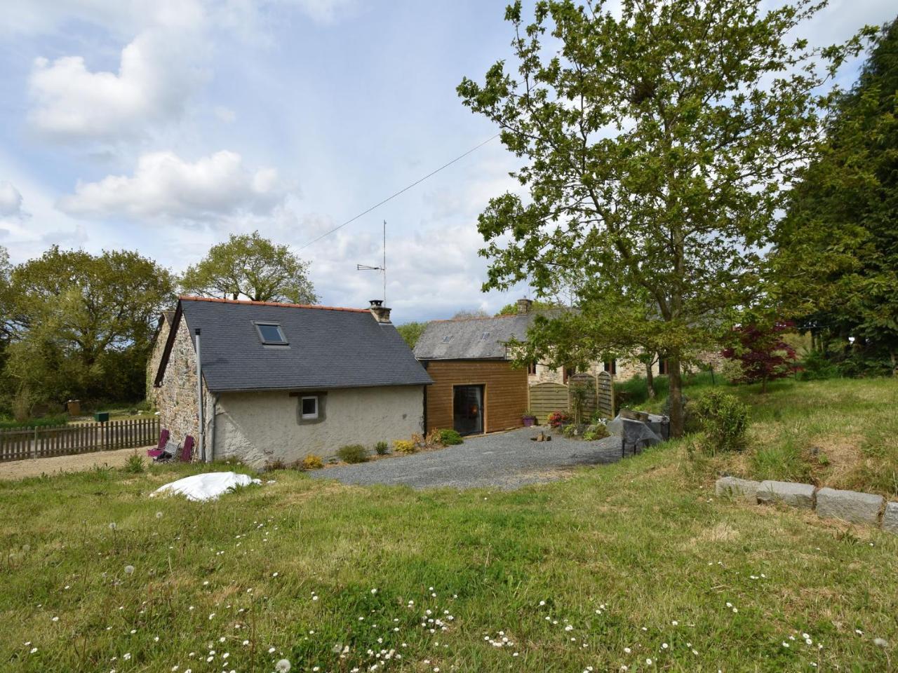 Вилла Breton Stone House In Saint Gilles Les Bois Экстерьер фото